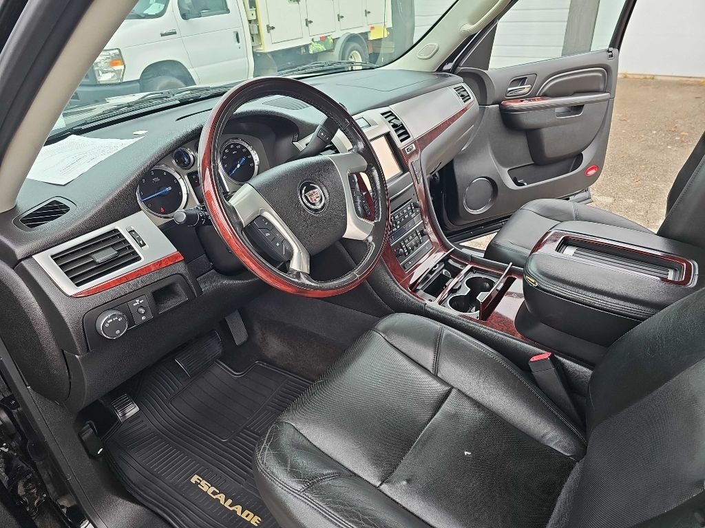 Cadillac Escalade EXT  2013