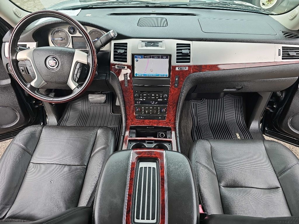 Cadillac Escalade EXT  2013