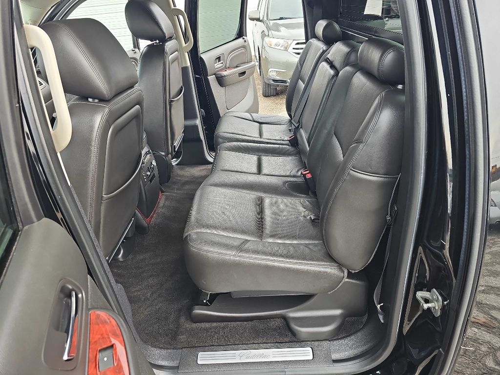 Cadillac Escalade EXT  2013