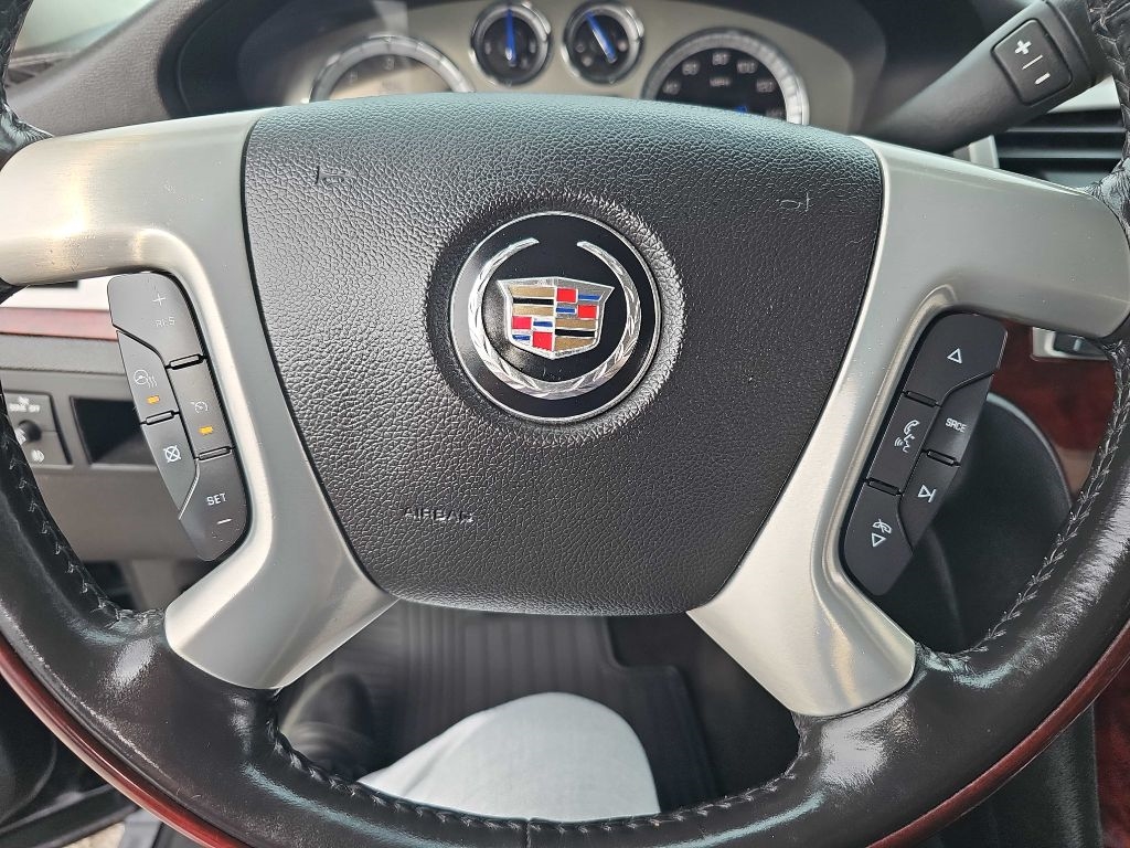 Cadillac Escalade EXT  2013