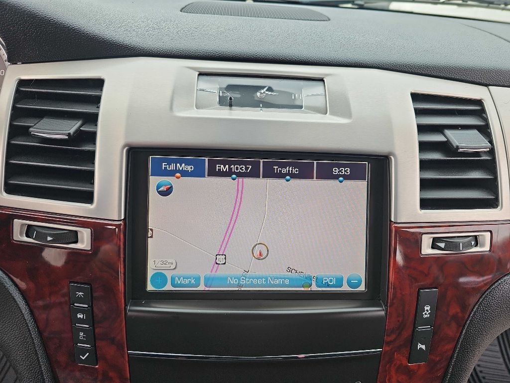 Cadillac Escalade EXT  2013