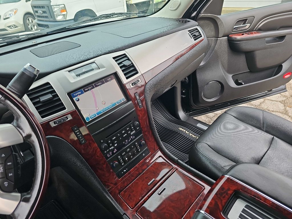 Cadillac Escalade EXT  2013