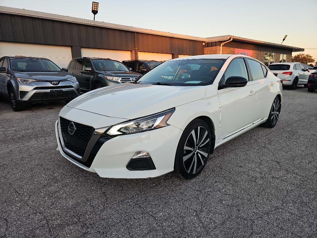 Nissan Altima 2.5 SR Sedan 2020 Nissan Altima 2.5 SR Sedan 2020
