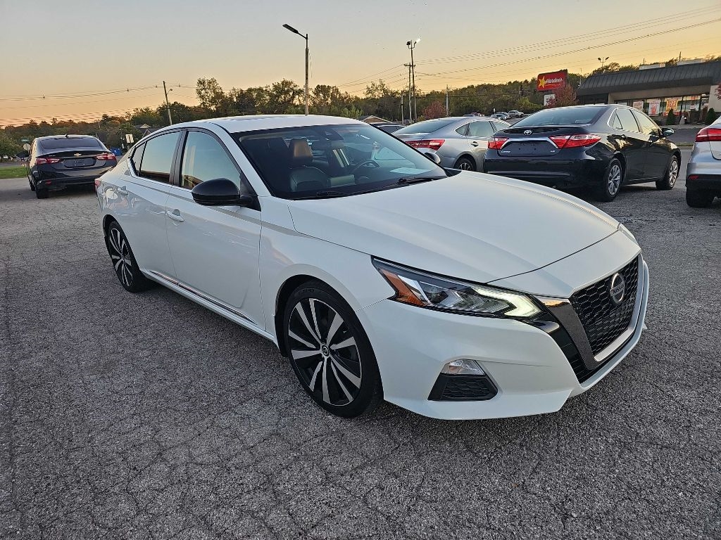 Nissan Altima 2.5 SR Sedan 2020 Nissan Altima 2.5 SR Sedan 2020
