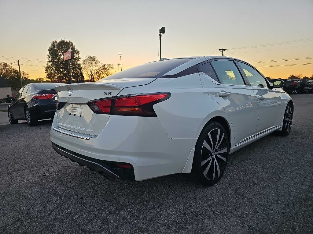 Nissan Altima 2.5 SR Sedan 2020 Nissan Altima 2.5 SR Sedan 2020