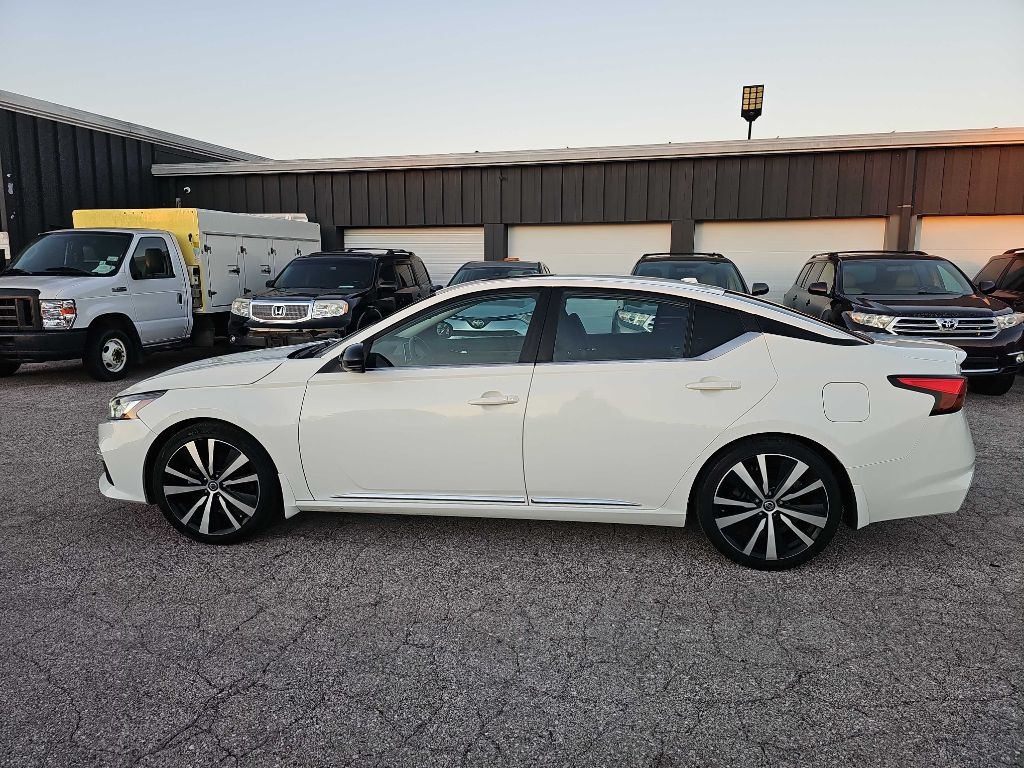 Nissan Altima 2.5 SR Sedan 2020 Nissan Altima 2.5 SR Sedan 2020
