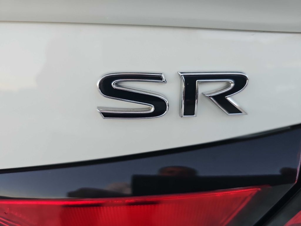 Nissan Altima 2.5 SR Sedan 2020 Nissan Altima 2.5 SR Sedan 2020