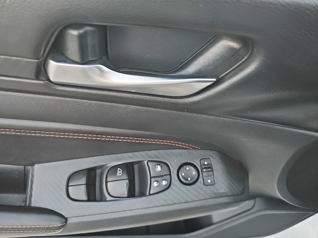 Nissan Altima 2.5 SR Sedan 2020 Nissan Altima 2.5 SR Sedan 2020