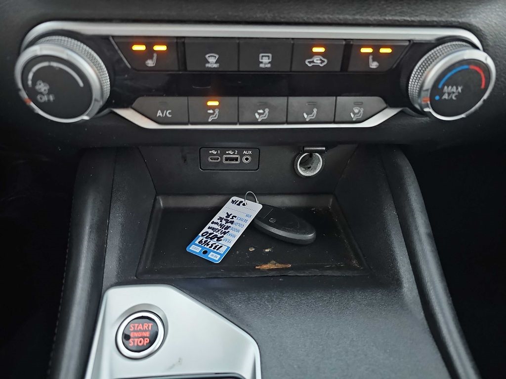 Nissan Altima 2.5 SR Sedan 2020 Nissan Altima 2.5 SR Sedan 2020