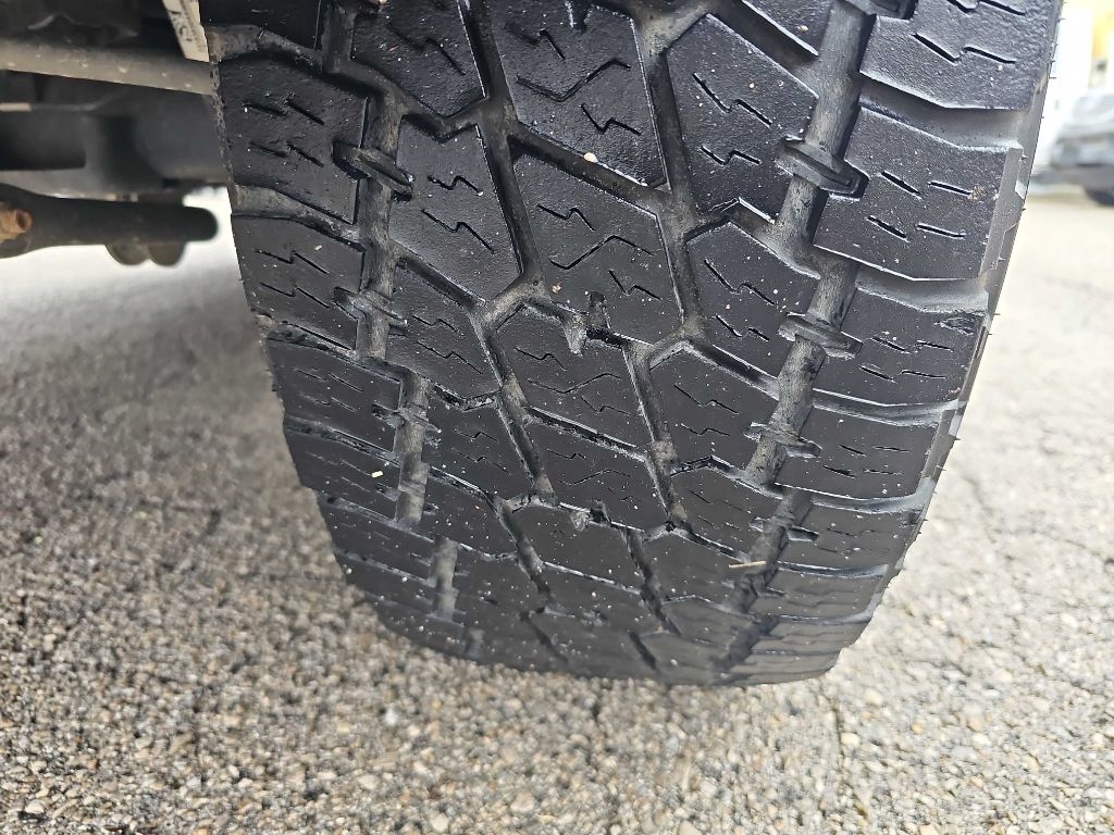 GMC Yukon 4WD 4dr SLT 2015 GMC Yukon 4WD 4dr SLT 2015