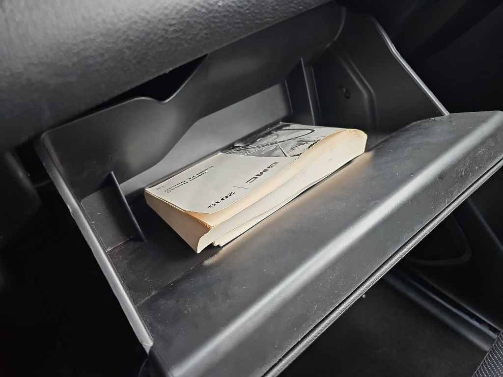 GMC Yukon 4WD 4dr SLT 2015 GMC Yukon 4WD 4dr SLT 2015