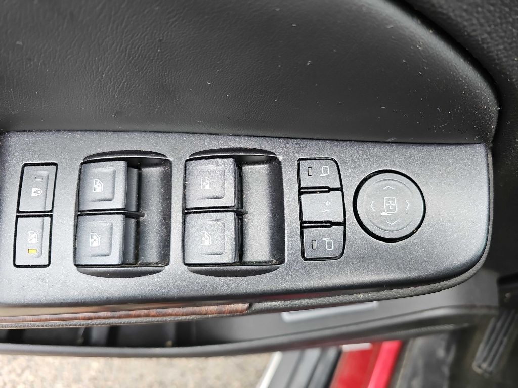 GMC Yukon 4WD 4dr SLT 2015 GMC Yukon 4WD 4dr SLT 2015