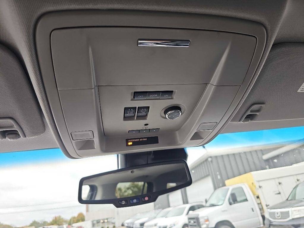 GMC Yukon 4WD 4dr SLT 2015 GMC Yukon 4WD 4dr SLT 2015