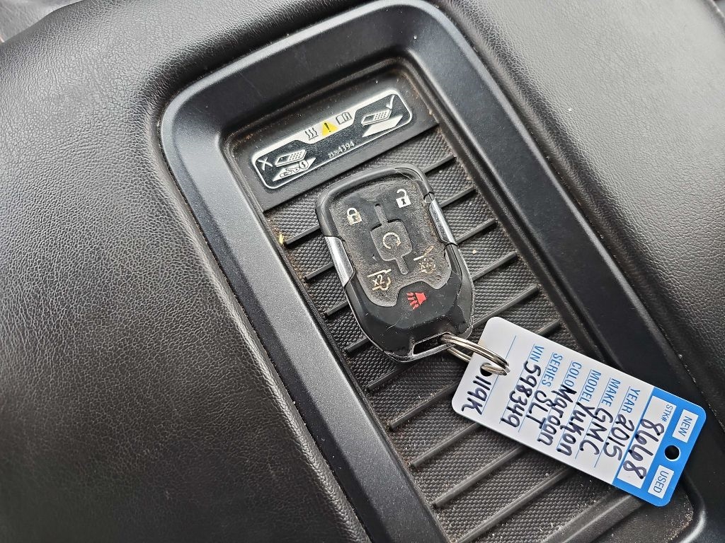 GMC Yukon 4WD 4dr SLT 2015 GMC Yukon 4WD 4dr SLT 2015