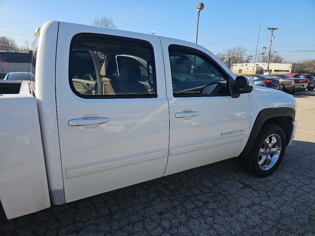 Chevrolet Silverado 1500 4WD Crew Cab 143.5" LTZ 2009