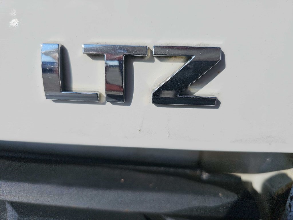 Chevrolet Silverado 1500 4WD Crew Cab 143.5" LTZ 2009