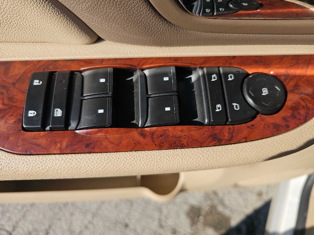 Chevrolet Silverado 1500 4WD Crew Cab 143.5" LTZ 2009