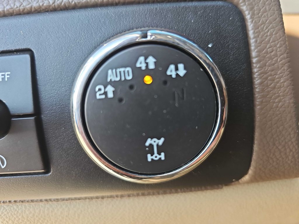 Chevrolet Silverado 1500 4WD Crew Cab 143.5" LTZ 2009