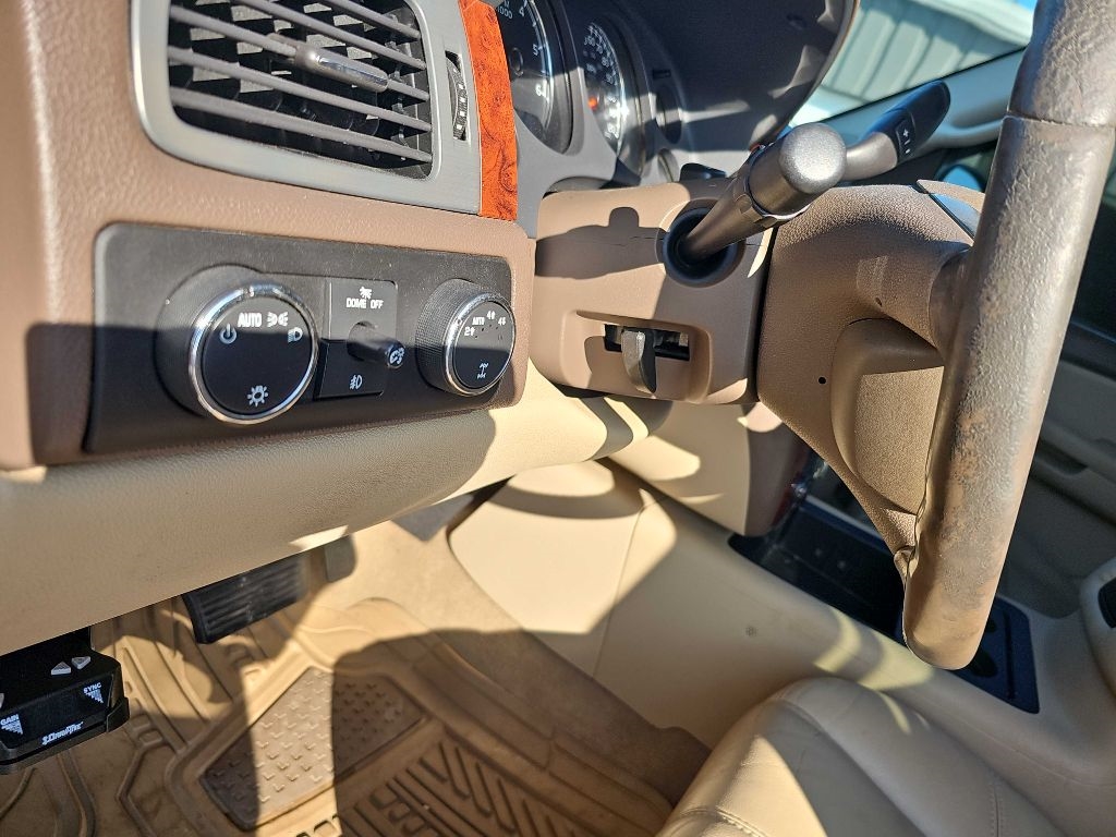 Chevrolet Silverado 1500 4WD Crew Cab 143.5" LTZ 2009