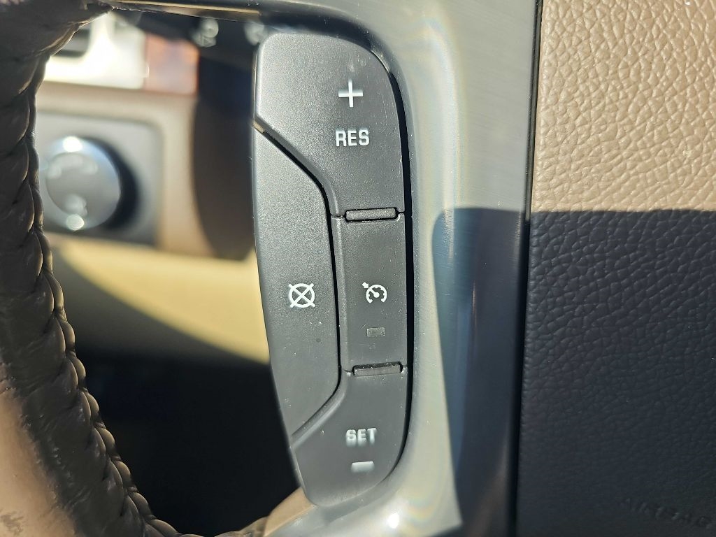 Chevrolet Silverado 1500 4WD Crew Cab 143.5" LTZ 2009