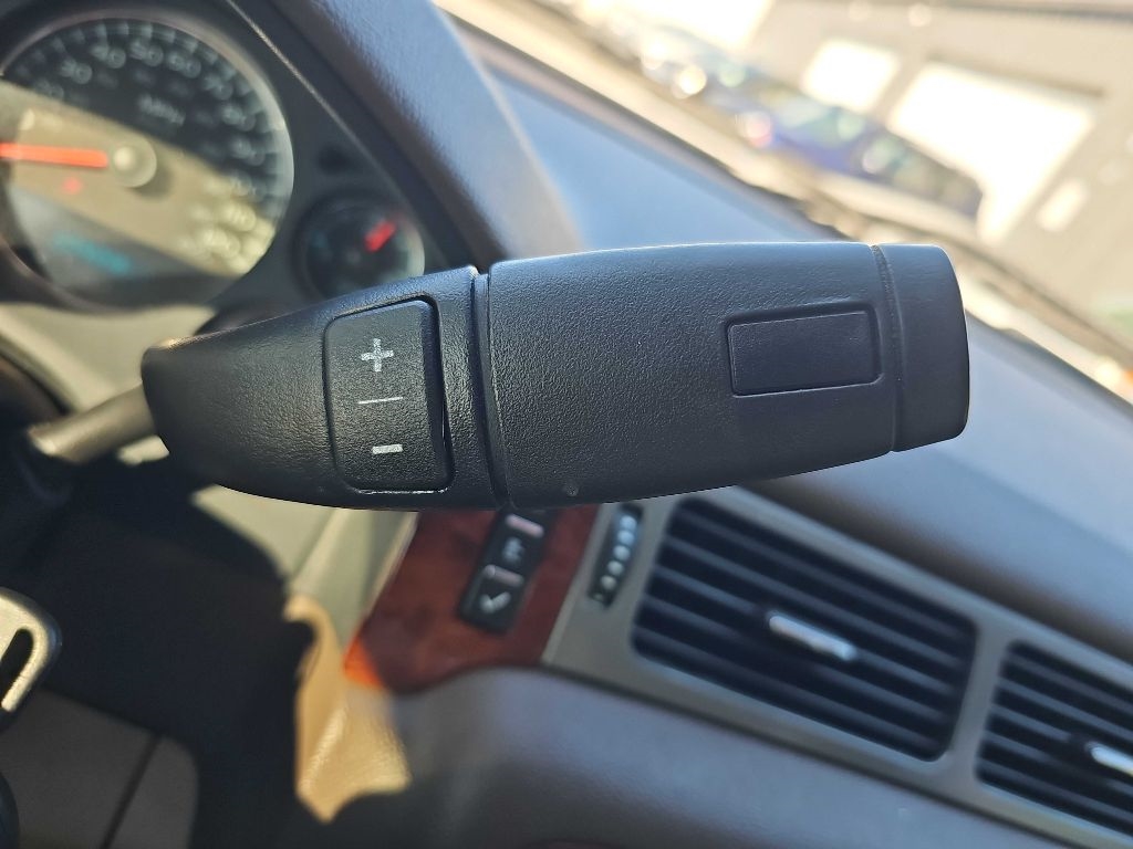 Chevrolet Silverado 1500 4WD Crew Cab 143.5" LTZ 2009