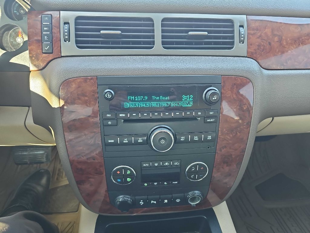 Chevrolet Silverado 1500 4WD Crew Cab 143.5" LTZ 2009