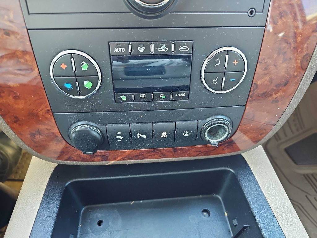 Chevrolet Silverado 1500 4WD Crew Cab 143.5" LTZ 2009