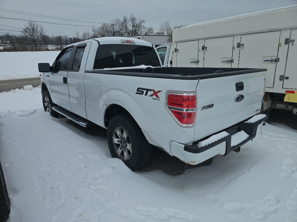 Ford F-150 4WD SuperCab 145" XL 2014