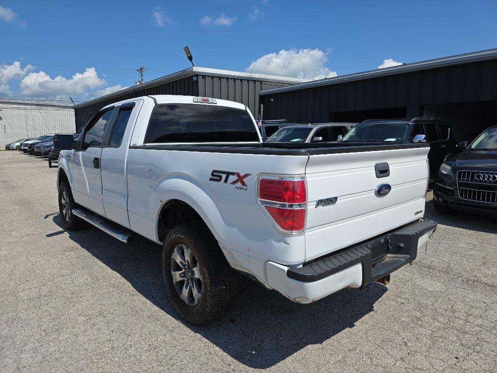 Ford F-150 4WD SuperCab 145" XL 2014