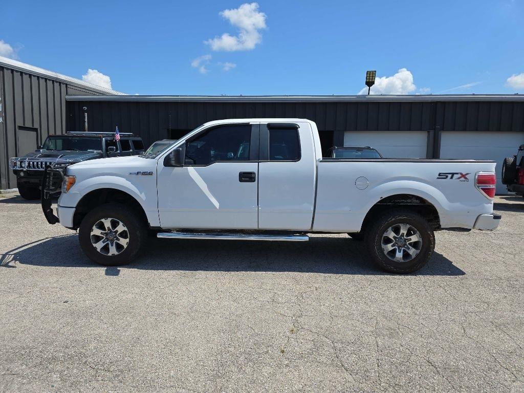 Ford F-150 4WD SuperCab 145" XL 2014