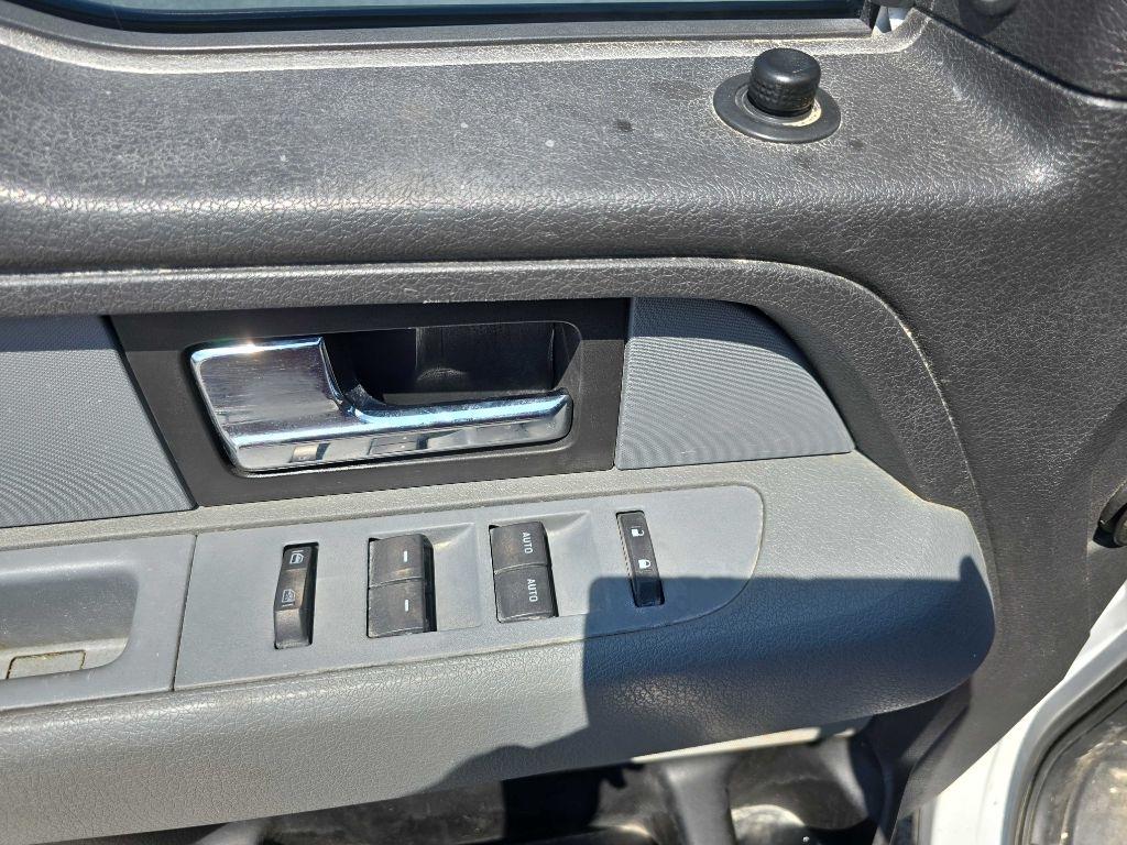Ford F-150 4WD SuperCab 145" XL 2014
