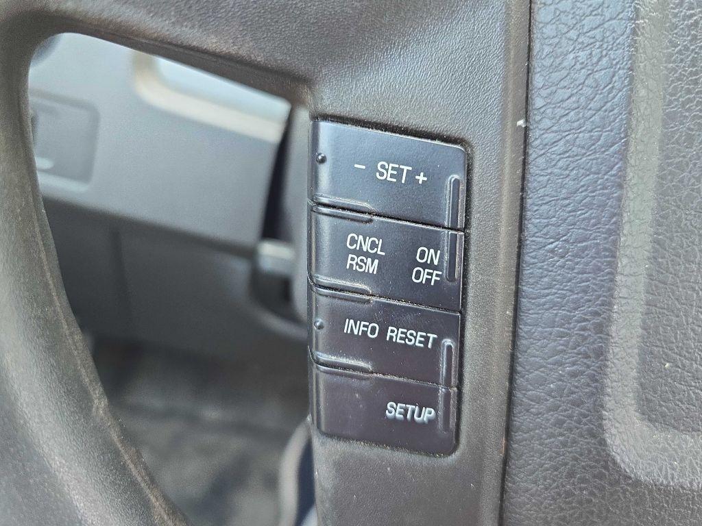 Ford F-150 4WD SuperCab 145" XL 2014