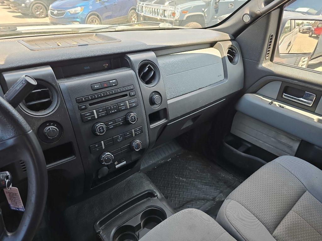 Ford F-150 4WD SuperCab 145" XL 2014