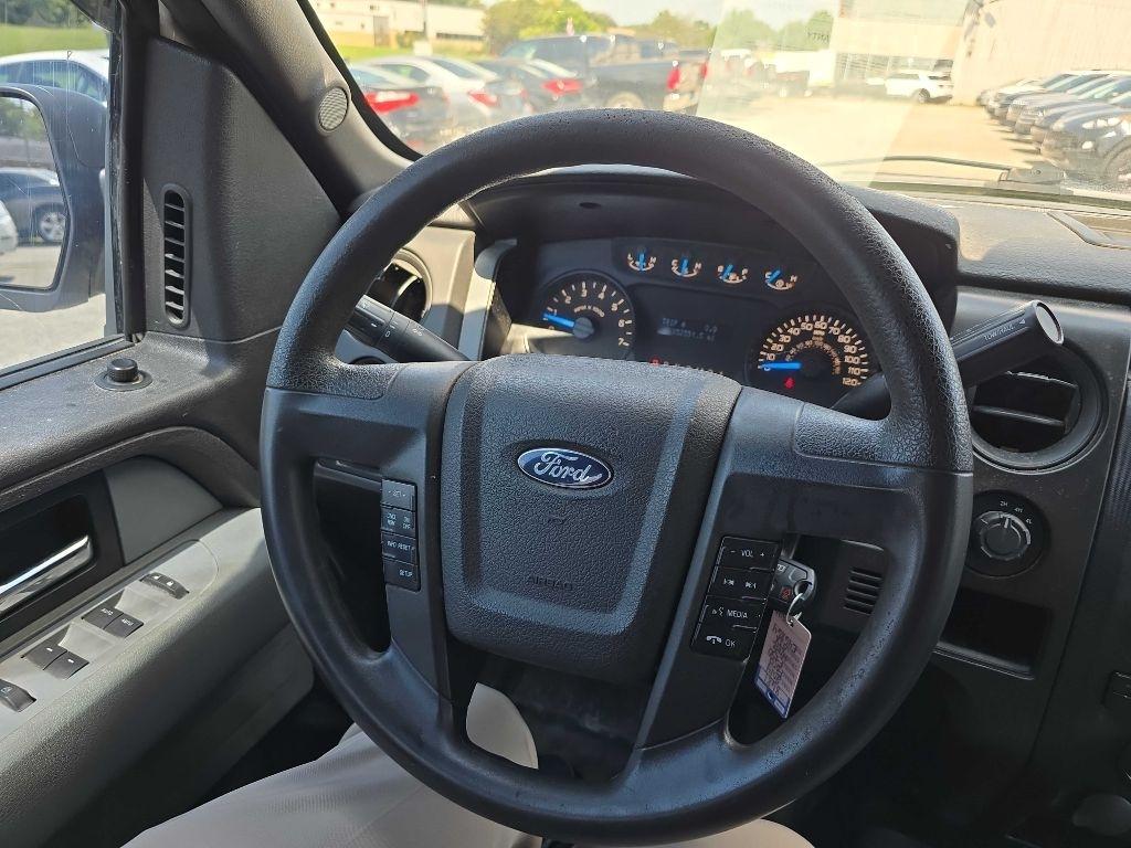 Ford F-150 4WD SuperCab 145" XL 2014