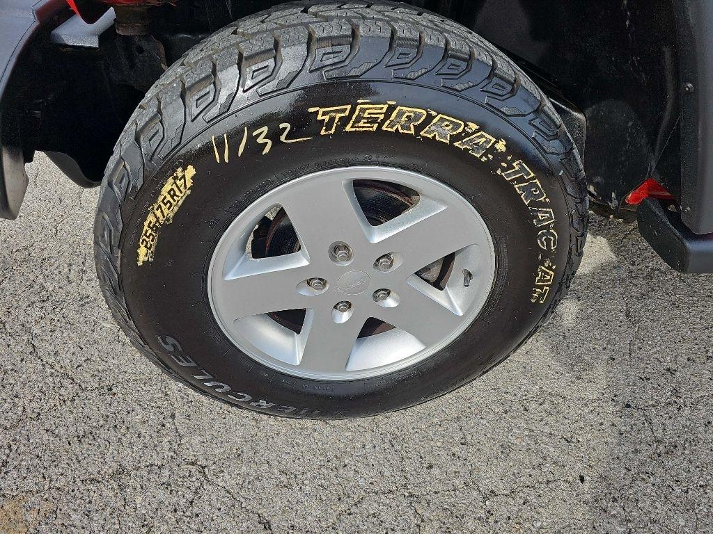 Jeep Wrangler Unlimited 4WD 4dr Sport 2011