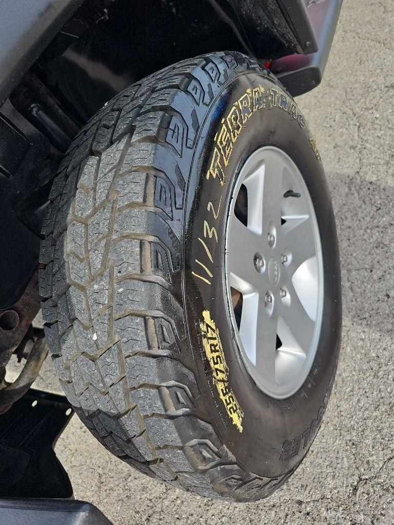 Jeep Wrangler Unlimited 4WD 4dr Sport 2011