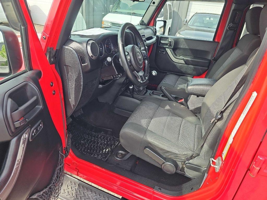 Jeep Wrangler Unlimited 4WD 4dr Sport 2011