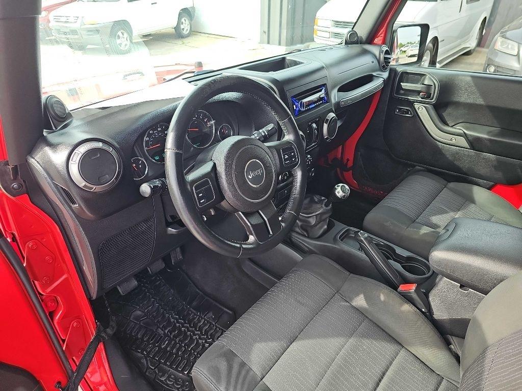 Jeep Wrangler Unlimited 4WD 4dr Sport 2011