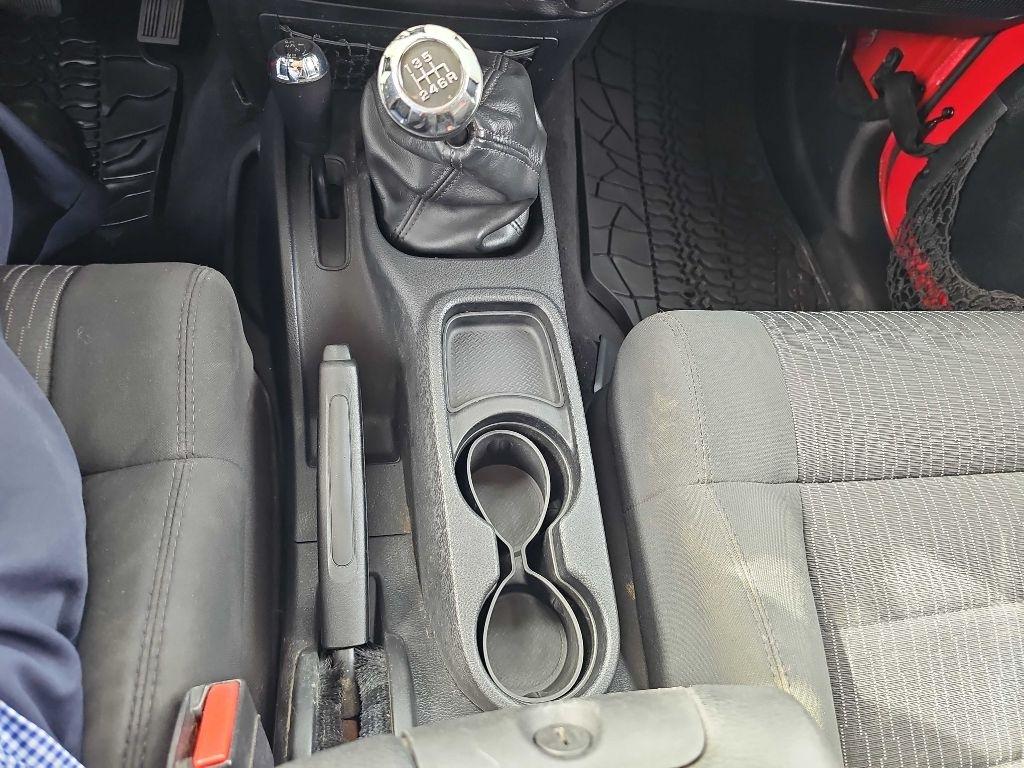 Jeep Wrangler Unlimited 4WD 4dr Sport 2011