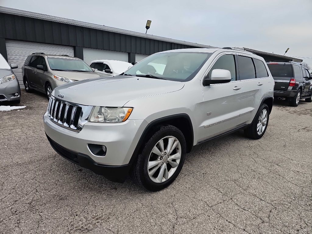 2011 Jeep Grand Cherokee Laredo's photo