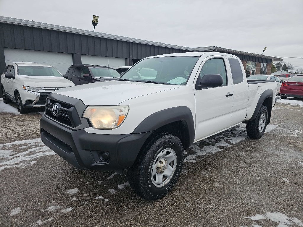 Toyota Tacoma 2WD Access Cab I4 AT PreRunner (Natl) 2015