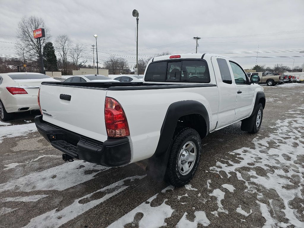 Toyota Tacoma 2WD Access Cab I4 AT PreRunner (Natl) 2015