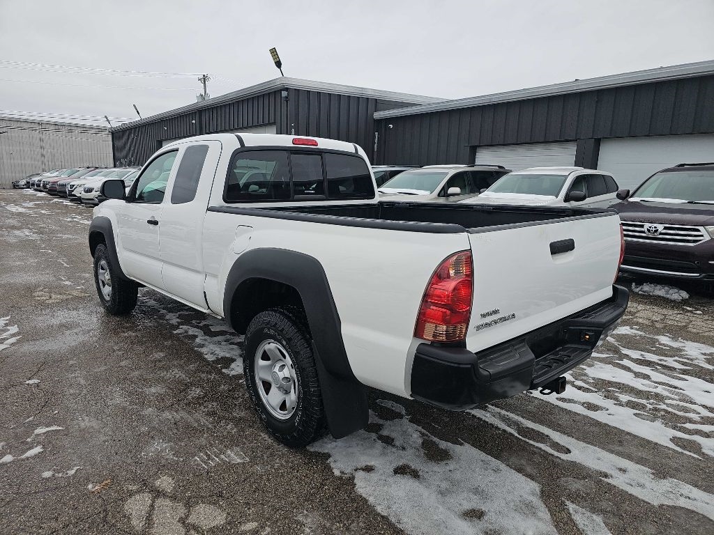 Toyota Tacoma 2WD Access Cab I4 AT PreRunner (Natl) 2015