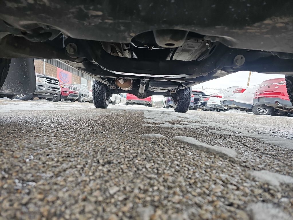 Toyota Tacoma 2WD Access Cab I4 AT PreRunner (Natl) 2015