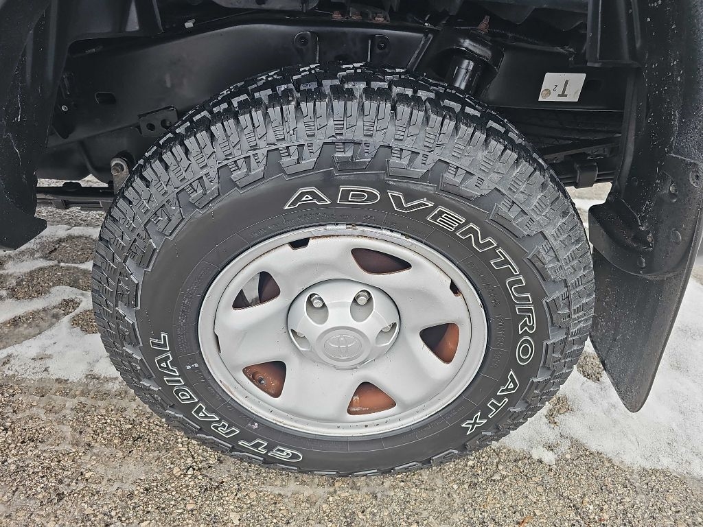 Toyota Tacoma 2WD Access Cab I4 AT PreRunner (Natl) 2015