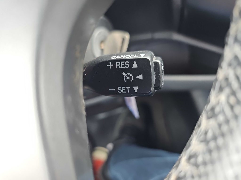 Toyota Tacoma 2WD Access Cab I4 AT PreRunner (Natl) 2015