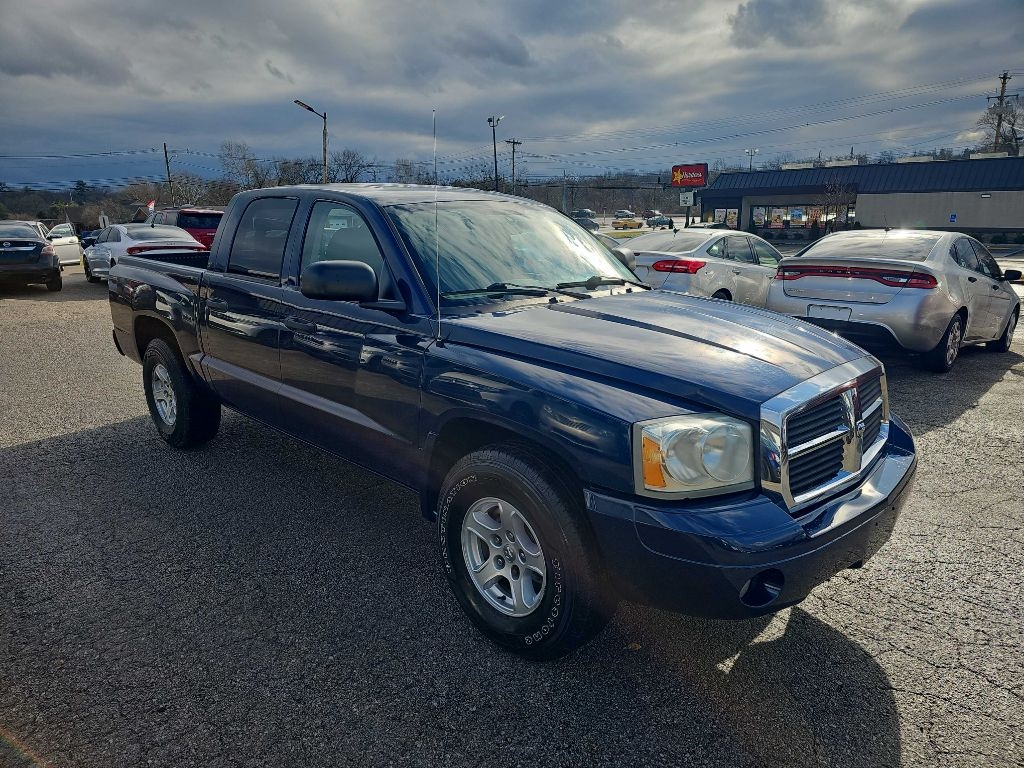 Dodge Dakota 4dr Quad Cab 131 4WD SLT 2006