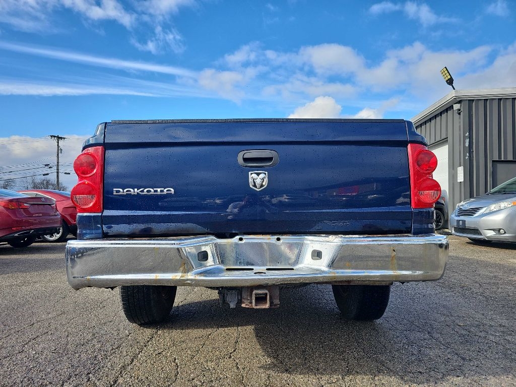 Dodge Dakota 4dr Quad Cab 131 4WD SLT 2006