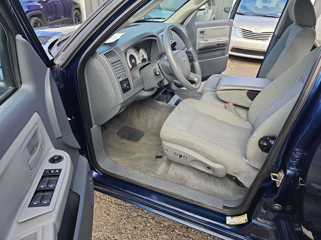 Dodge Dakota 4dr Quad Cab 131 4WD SLT 2006