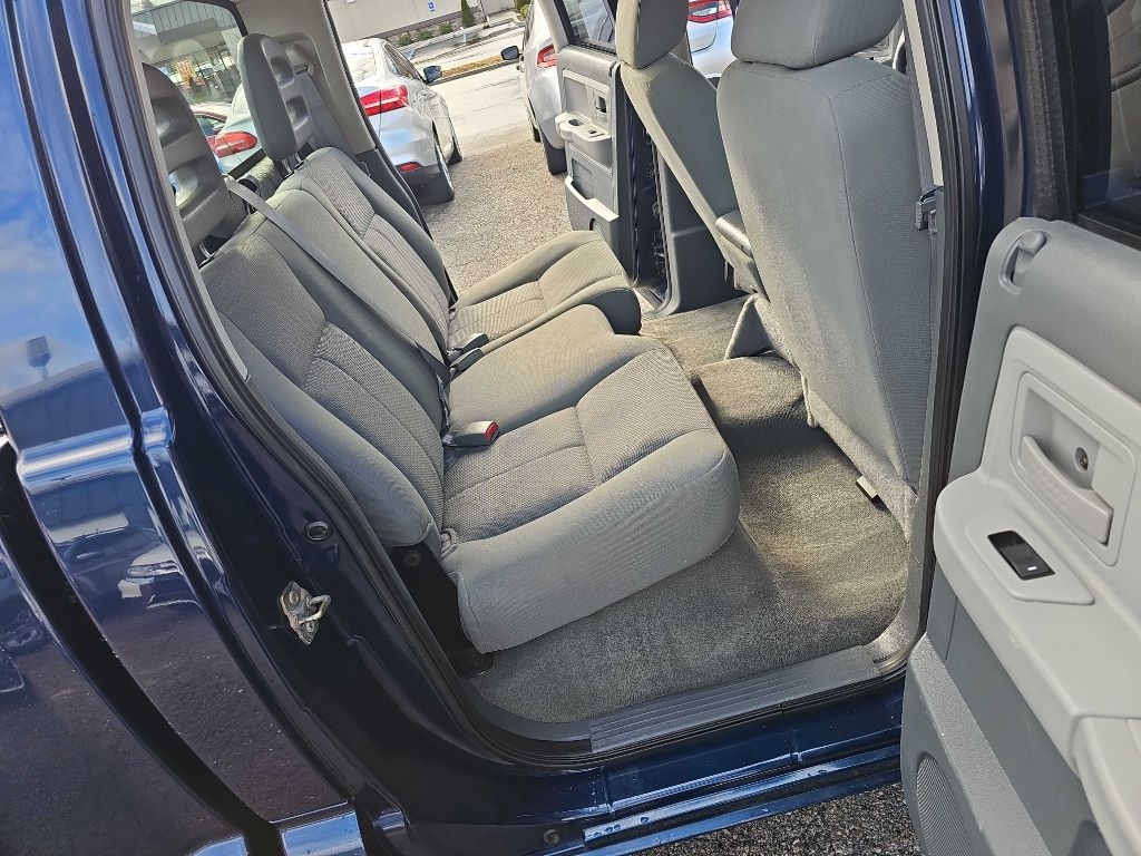 Dodge Dakota 4dr Quad Cab 131 4WD SLT 2006